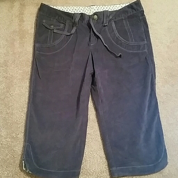 Athleta brand lightweight Casual Capris Size 4