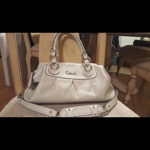 COACH White Pearl Bag