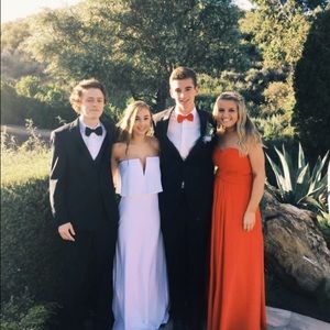 Meet your Posher, Maya