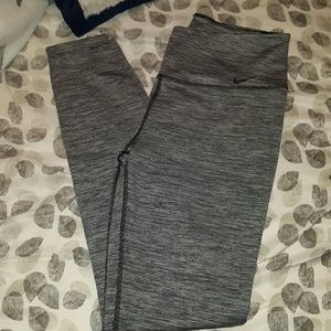 Nike legend leggings