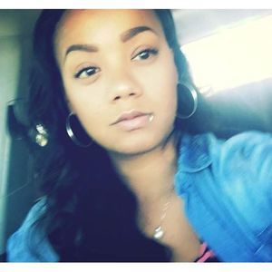 Meet your Posher, Paris