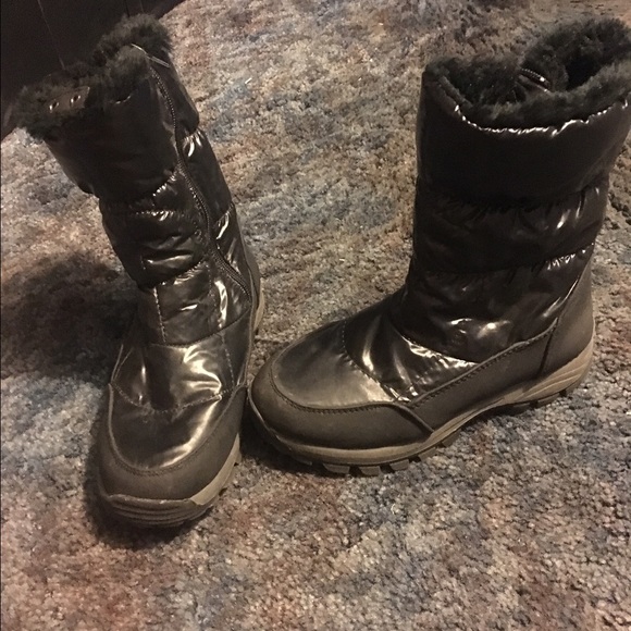 Storm snow boots