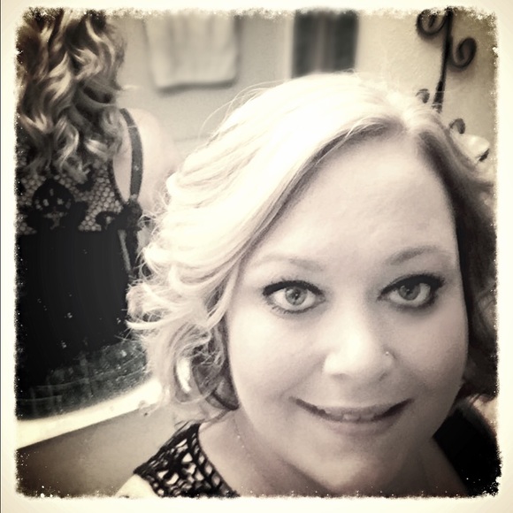 Meet your Posher, Tina