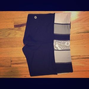Lululemon short yoga shorts