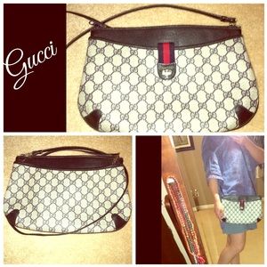 Temp Price ⬇️ Gucci Crossbody Navy purse