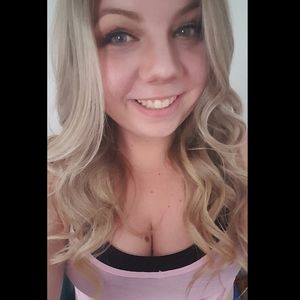 Meet your Posher, Melanie