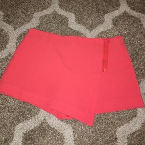 Coral skort size 8