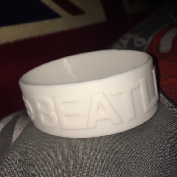 Beatles rubber bracelet white album hot topic