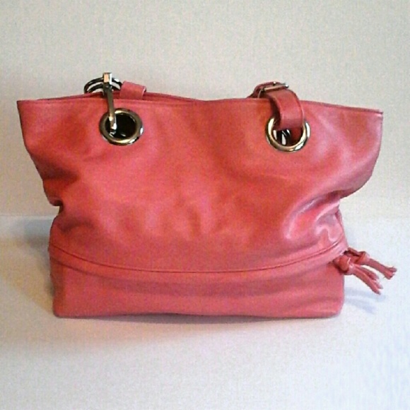 Light Pink with 3 Deep Pockets