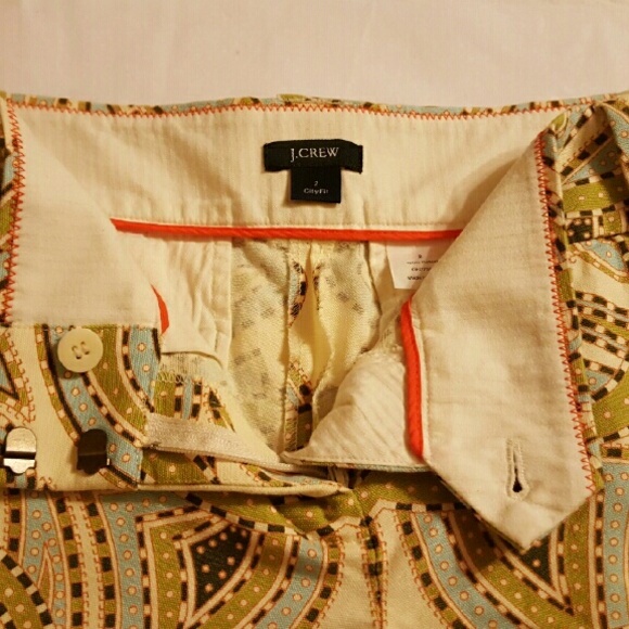SOLD locally JCREW Print Shorts - Picture 2 of 4
