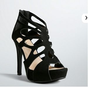 Torrid pumps ***mine are red not black***
