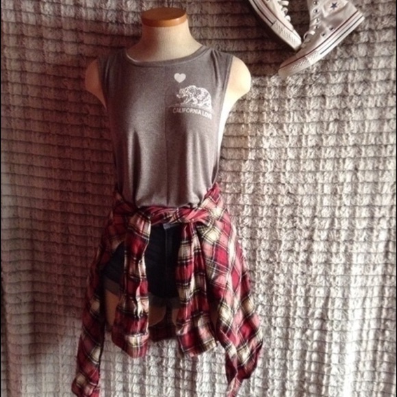 California love muscle tee