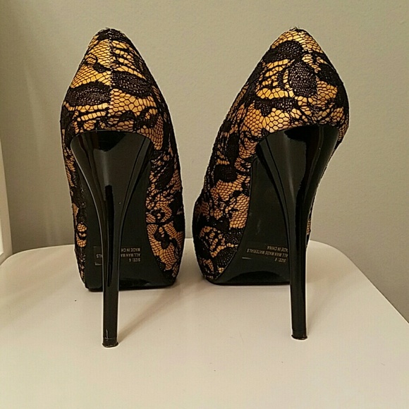 Lace Heels - Picture 2 of 3