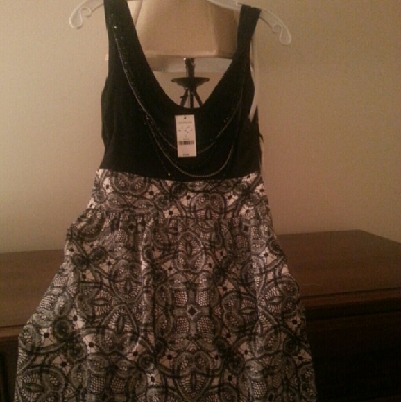 Express Dress - Picture 1 of 1