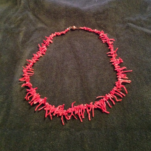 Vintage Coral Necklace Beautiful