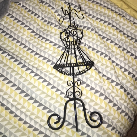 Jewelry hanger