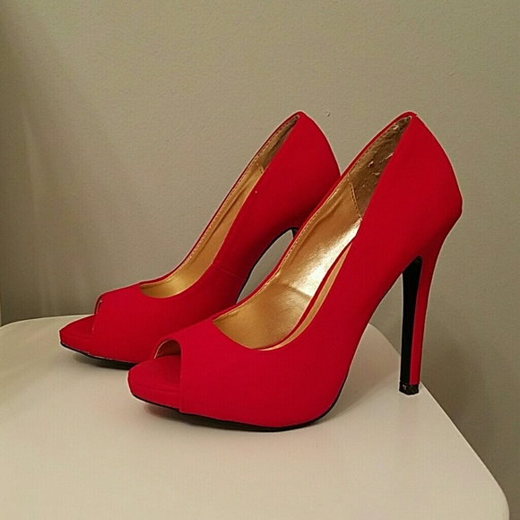 Red Suede Heels with black bottoms - Picture 2 of 2