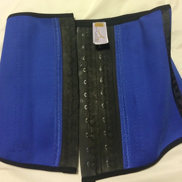 Waist trainer