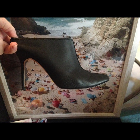 Manolo blahnik black nappa leather mules