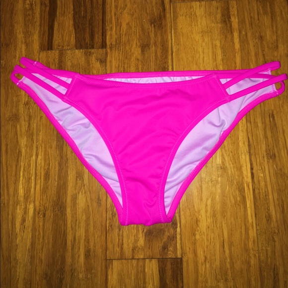 NEW VS STRAPPY CHEEKY BOTTOMS