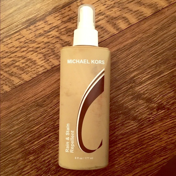 ⚓️Michael Kors Leather Rain & Stain Repellent⚓️