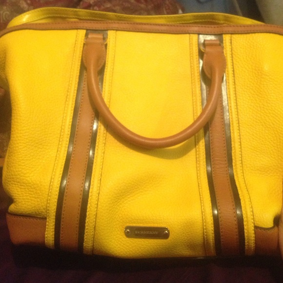 Leather Tote Bag !