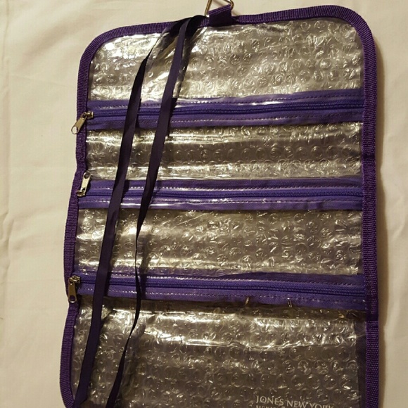 Unavailable Jones New York Travel Pouch - Picture 4 of 4