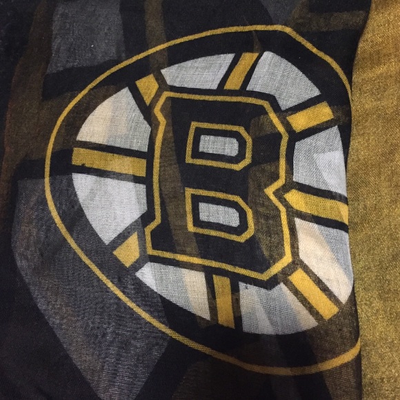Bruin Scarf