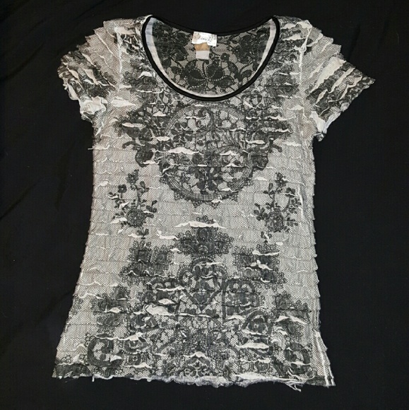 **SOLD**Lavish Top - Picture 2 of 4