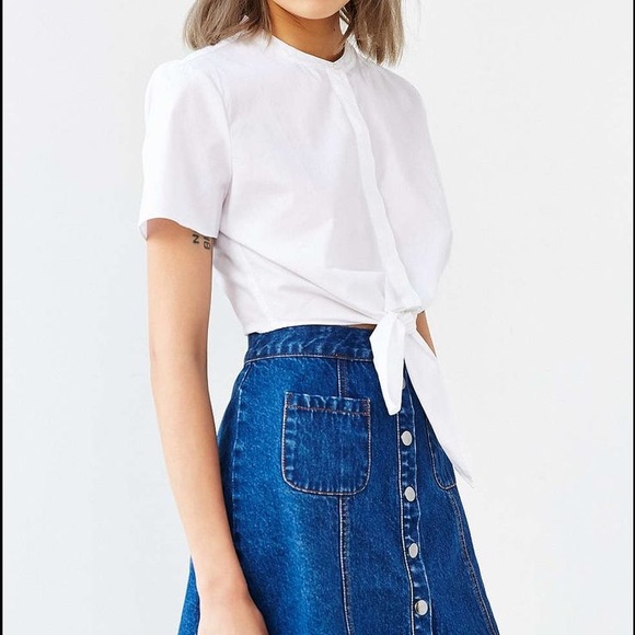 XS Alice x UO button down cropped tie top