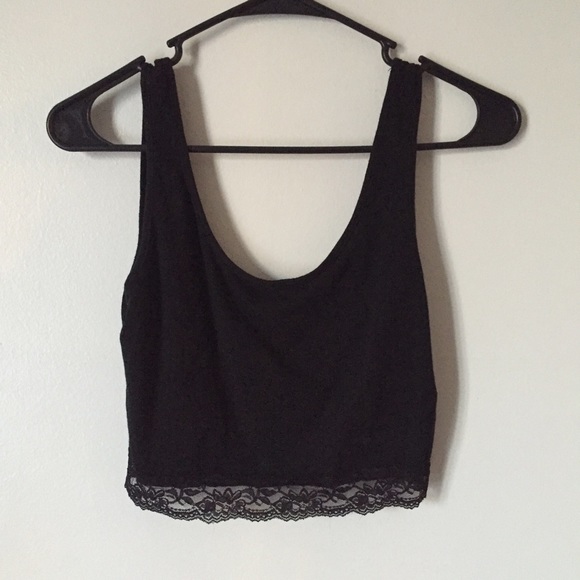 Crop top tank. - Picture 1 of 2
