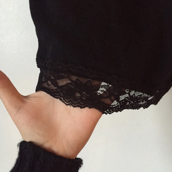 Crop top tank. - Picture 2 of 2