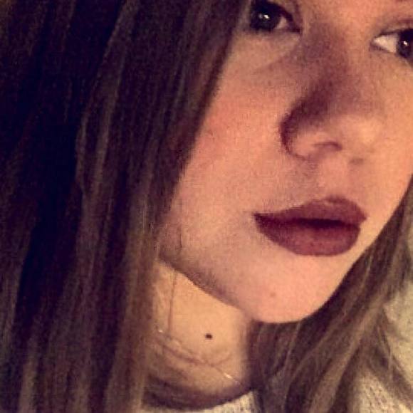 Meet your Posher, Abby - Picture 1 of 1