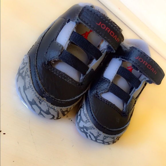 Infant Jordan's size 2c