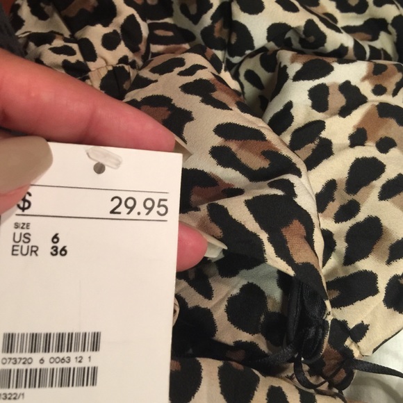 H&M cap sleeve leopard dress - Picture 2 of 2