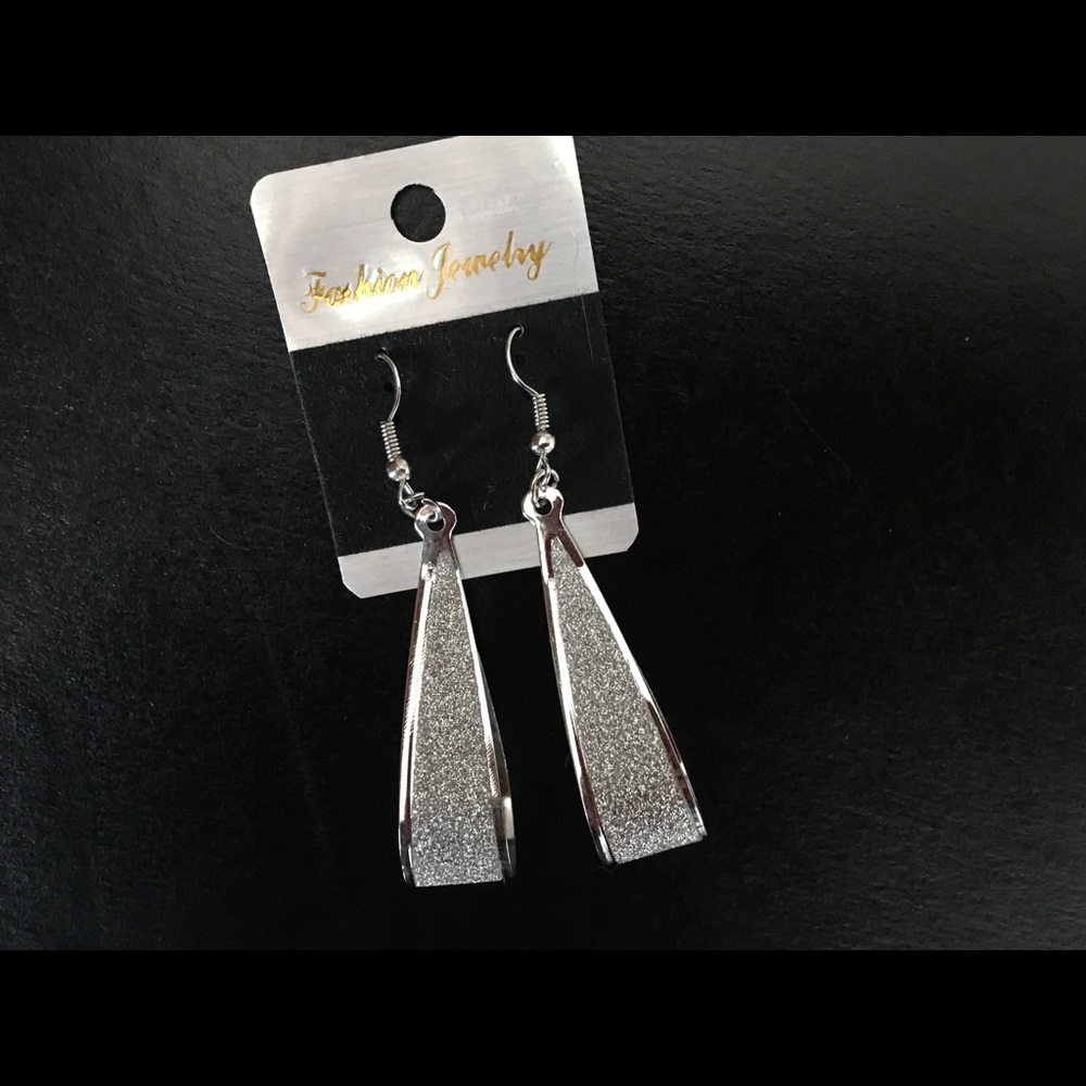 Beautiful silver crystal earrings