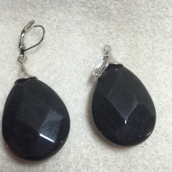 Black Faceted Semi-Precious Earrings - Picture 4 of 4