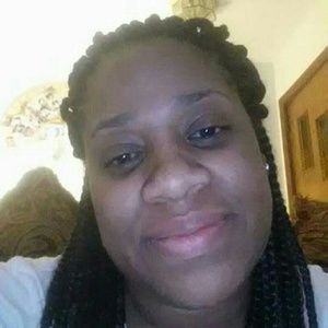 Meet your Posher, Tanisha