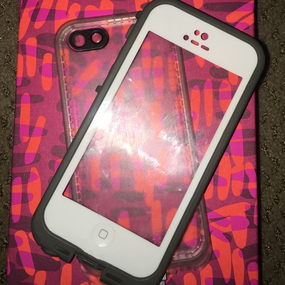 White iPhone 5C Lifeproof Case