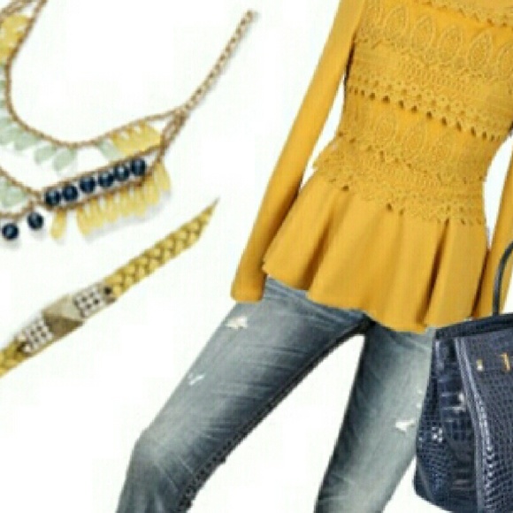 Necklace and bracelet set