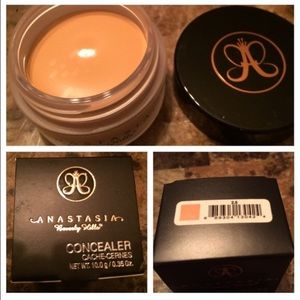 Concealer 2.5 Anastasia Beverly Hills