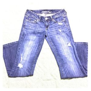 American Eagle distressed boyfriend