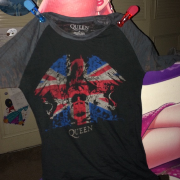 Queen top M gray Union Jack rock and roll