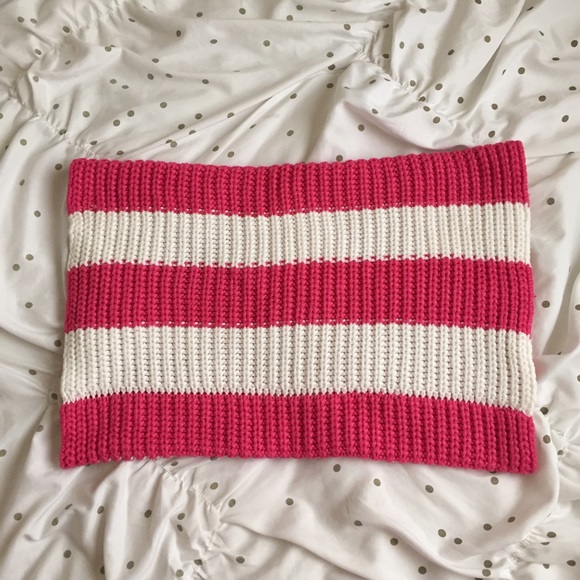 Aeropostale Pink and White Infinity Scarf - Picture 2 of 2