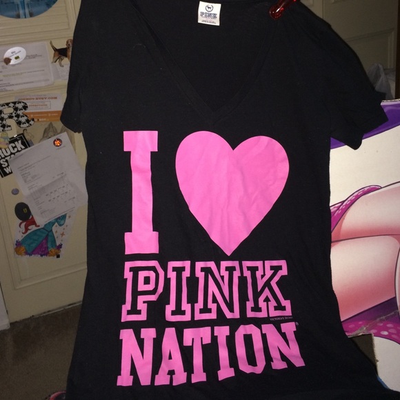 Victoria's Secret I ❤️ Pink Nation black v neck M