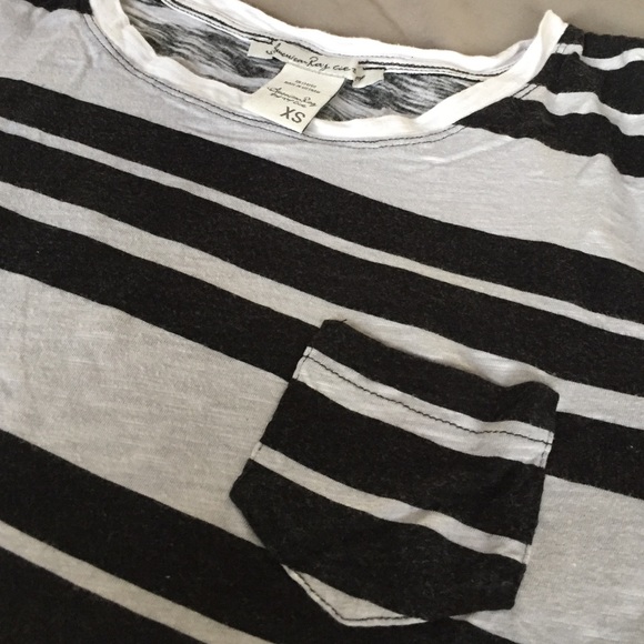 Black & white striped tee - Picture 2 of 4