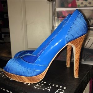 Blue Patent Leather Heels 💎 *Woodgrain Accent*