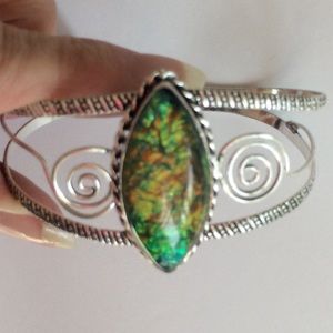 ‼️⬇️SALE!💥SALE!‼️⚡️AUSTRALIAN OPAL Cuff Bracelet
