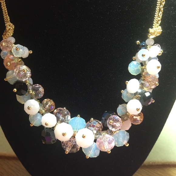 Bead Cluster Necklace Pinks Black Opalescent - Picture 4 of 4