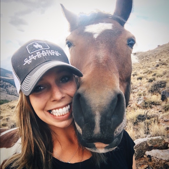 Meet your Posher, Savannah - Picture 3 of 3